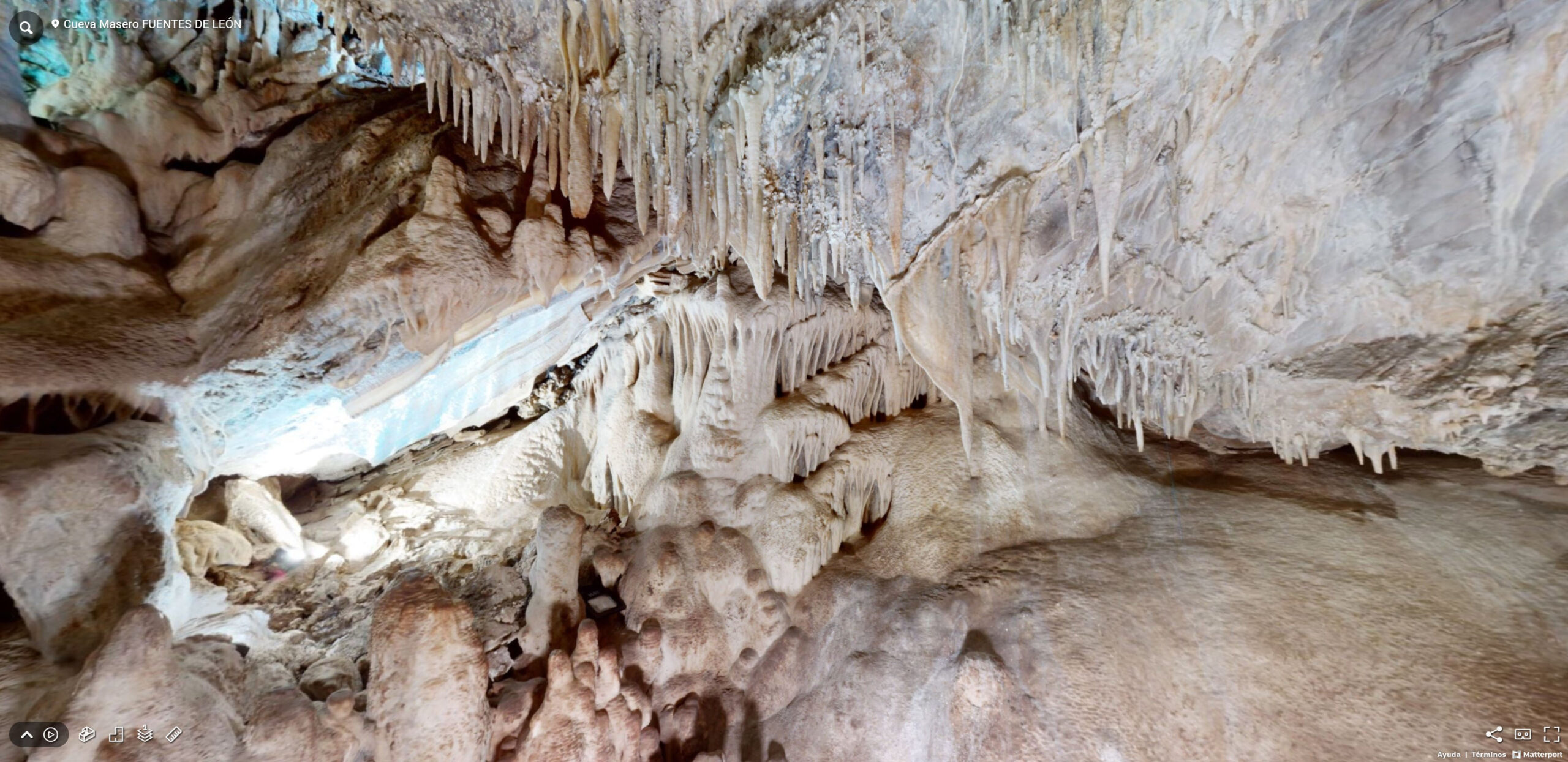 Cueva Masero, Fuentes de León