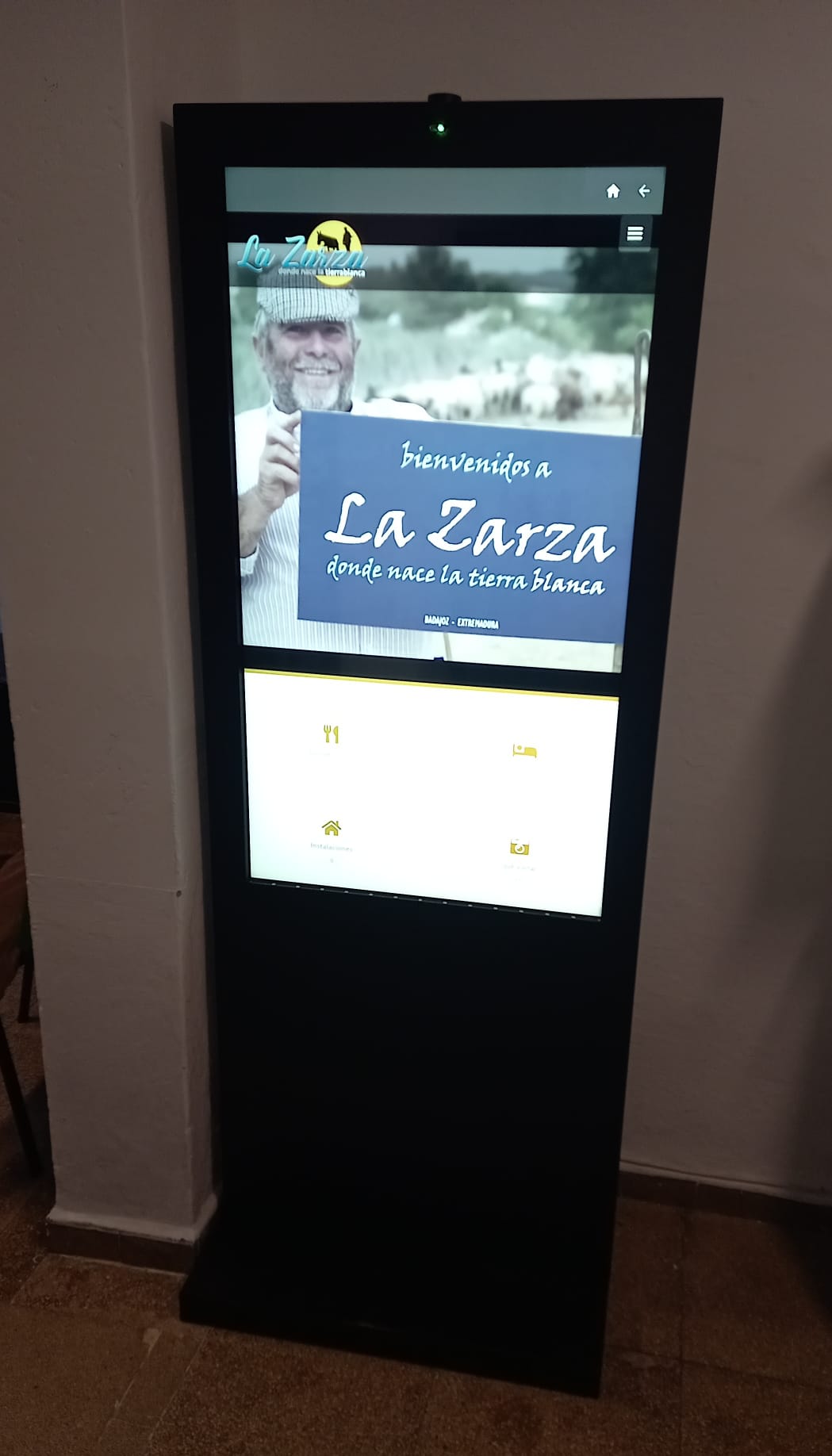 Totem-La-Zarza-MundoRed
